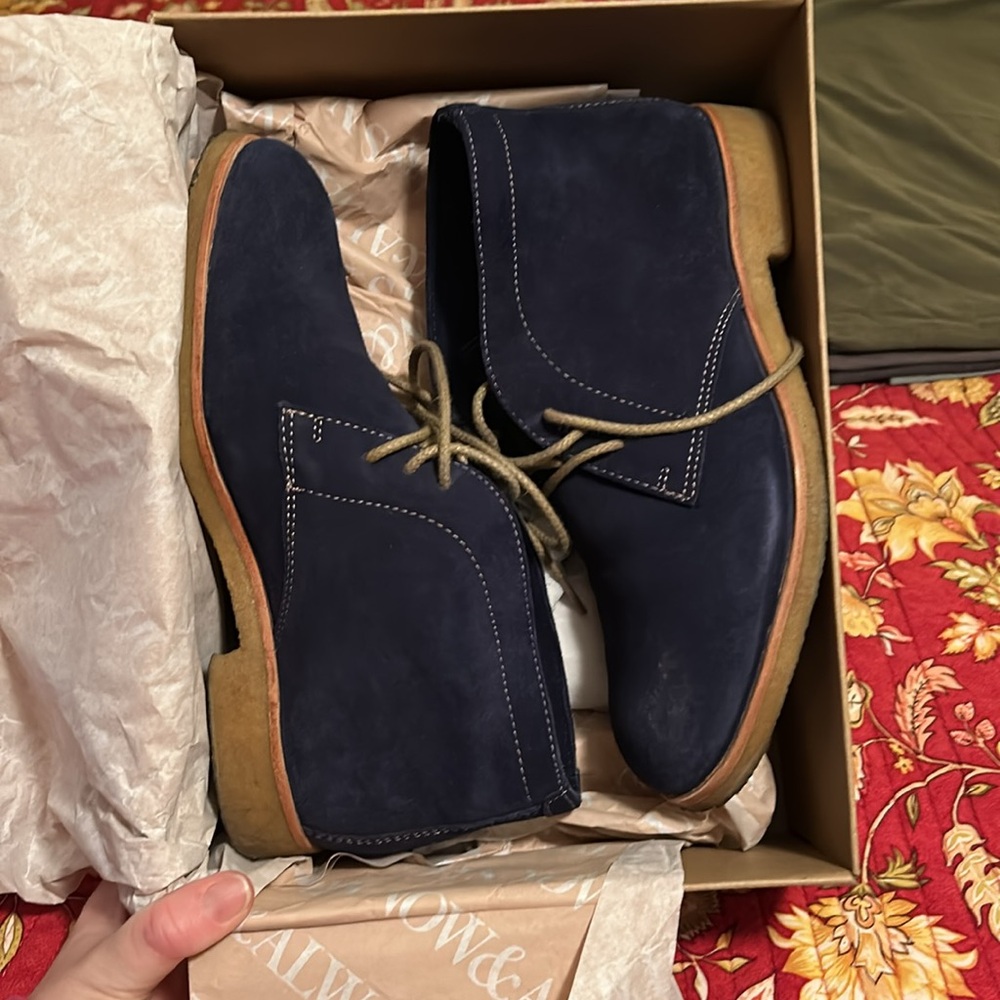 Johnston and Murphy size 7 Hayden 
Navy Suede boots